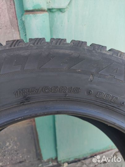 Bridgestone Blizzak Spike-01 185/65 R15 88G