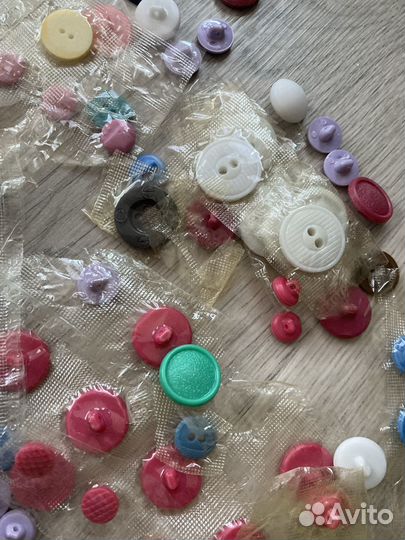 Винтажные пуговицы набором новые