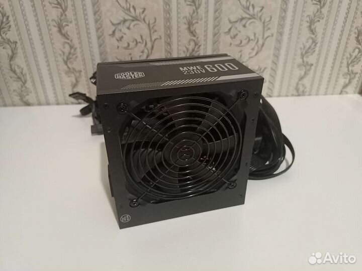 Блок питания Cooler Master MWE White 600W
