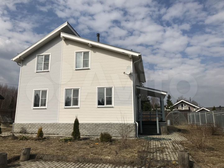 Коттедж 163 м² на участке 9,7 сот.