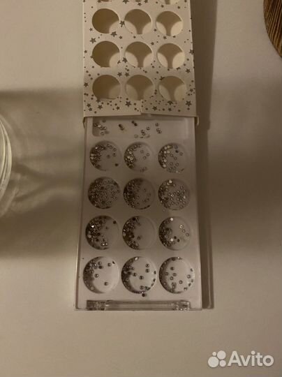 Стразы для ногтей