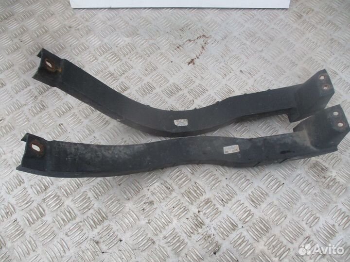 Кронштейн переднего бампера правый Fiat Albea