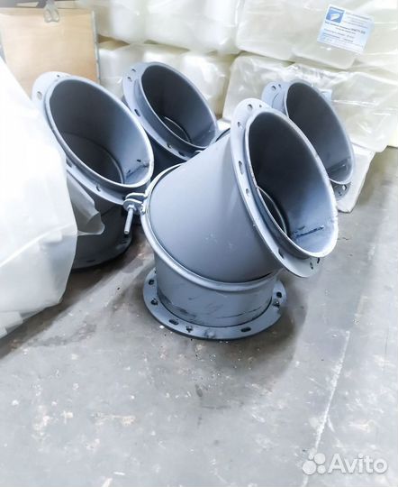 Колено поворотное