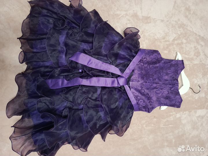 Платье праздничное на девочку