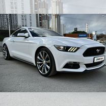 Ford Mustang 2.3 AT, 2017, 125 000 км, с пробегом, цена 2 720 000 руб.