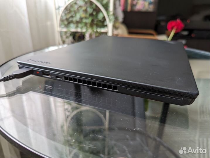 Ноутбук Lenovo T470 i3/8/512