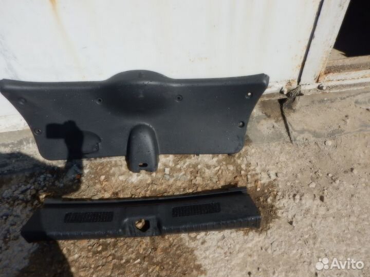 Обшивка двери багажника LADA Kalina 2 универсал