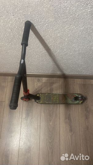 Трюковой детский самокат Оxelo