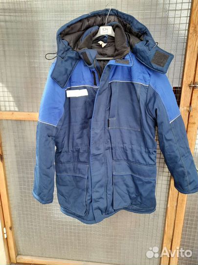 Зимний полукомбинезон и куртка новые