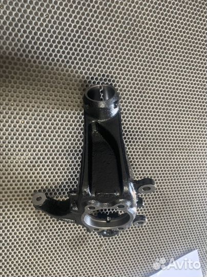 Поворотный кулак Qashqai 2 X-Trail 2014-2023