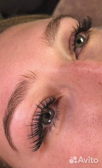 Наращивание ресниц в студии