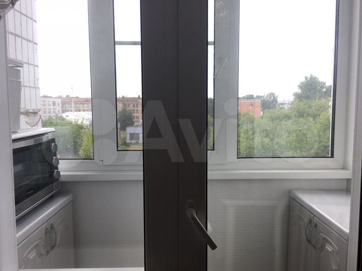 4-к. квартира, 98 м², 5/11 эт.