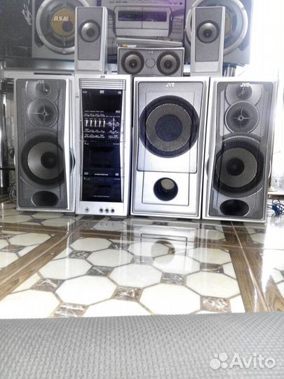 Музыкальный центр JVC-DX-T7