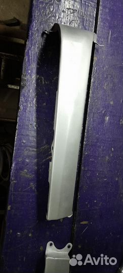 Планка под стоп правая левая Toyota Carina AT210