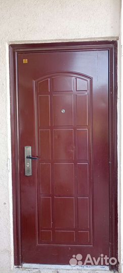 Дверь входная 80*200металлическая