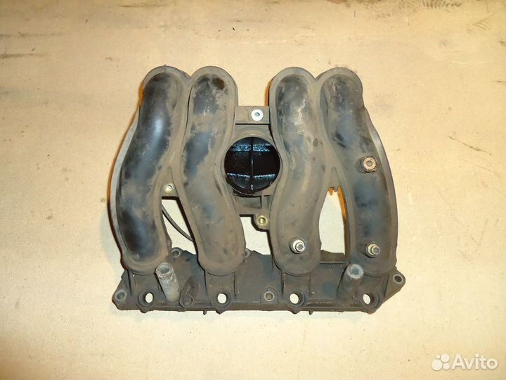 Коллектор впускной SsangYong Korando 2.3 бензин