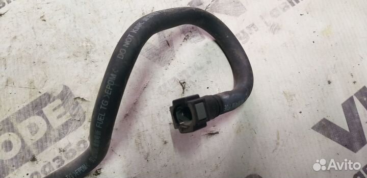 Трубка топливная Toyota Avensis