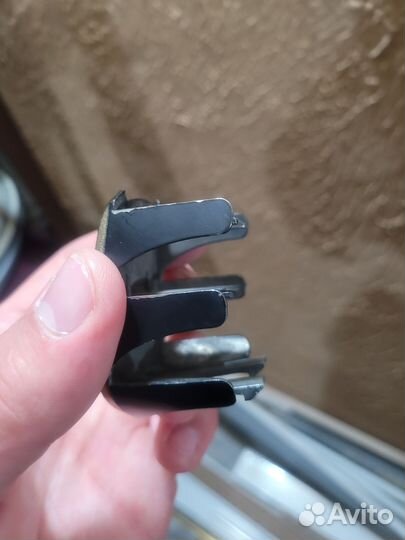 Золотистая эмблема решетки радиатора Mark II 90