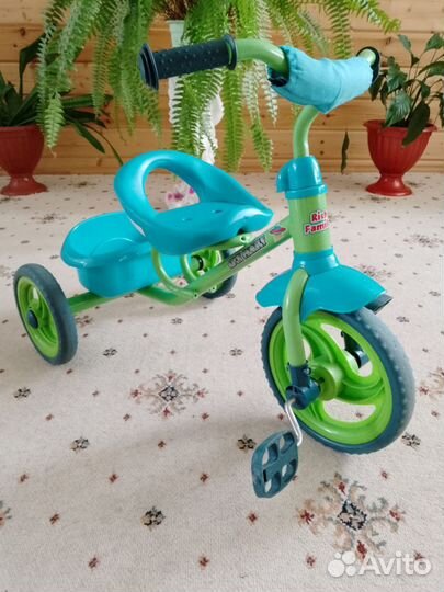 Велосипед трехколесный