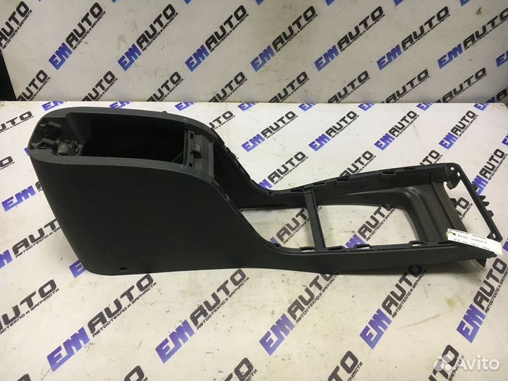 Центральная консоль Рено Меган 2