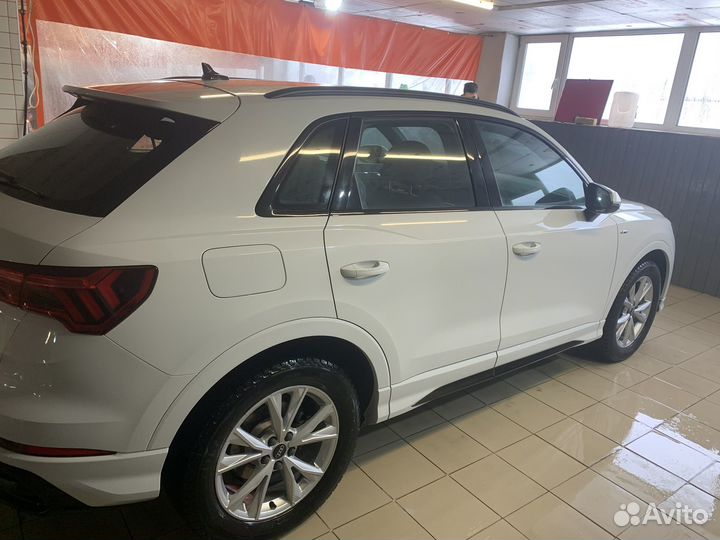 Audi Q3 2.0 AMT, 2021, 18 600 км