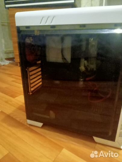 Белый корпус gamemax