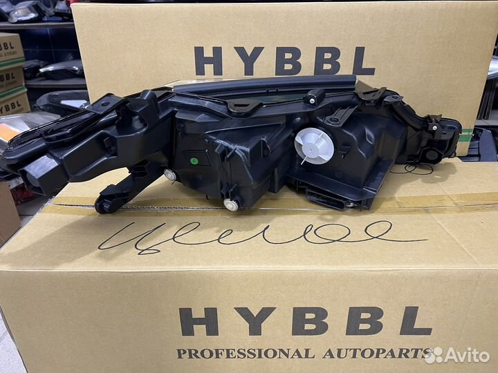 Фара левая Toyota Camry v70 неоригинал