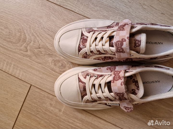 Кеды новые для девочки