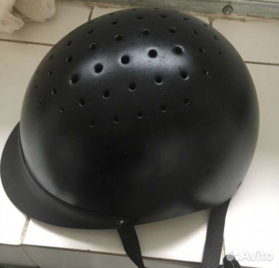 Шлем для верховой езды регулируемый