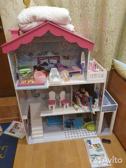 Домик кукольный