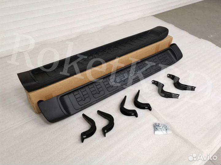 Подножки Toyota FJ Cruiser в Наличии