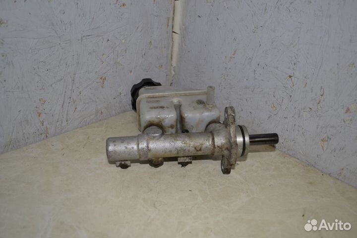 Главный тормозной цилиндр Kia Ceed (ED)