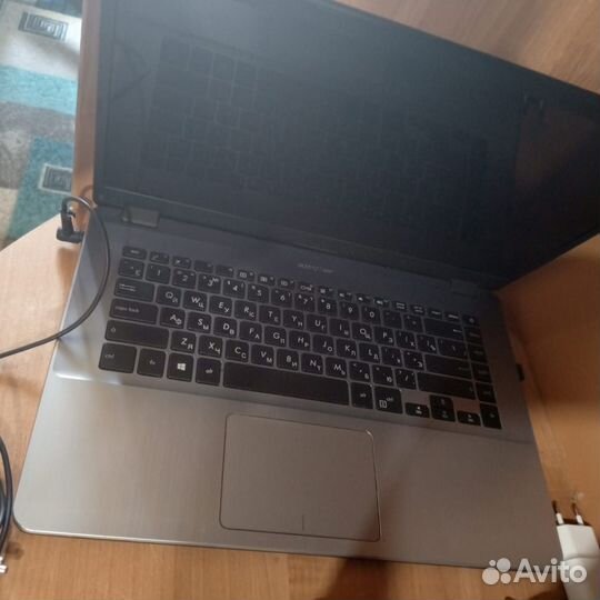 Ноутбук asus