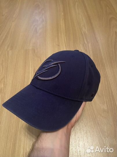 Кепка бейсболка мужская NHL Tampa Bay