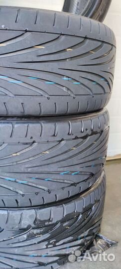Toyo Proxes T1-R 255/40 R19 Y