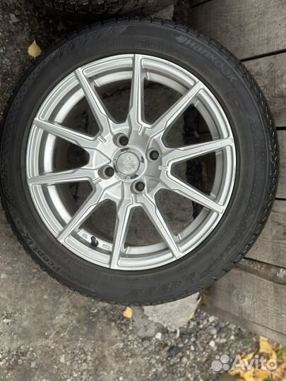 Колеса зимние в сборе на литье hankook 185/55/15