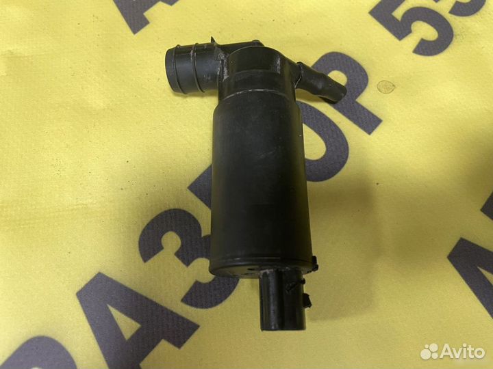 Насос омывателя Toyota Corolla E12