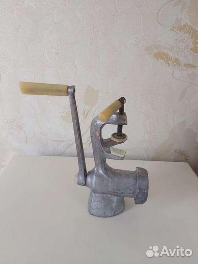 Мясорубка ручная