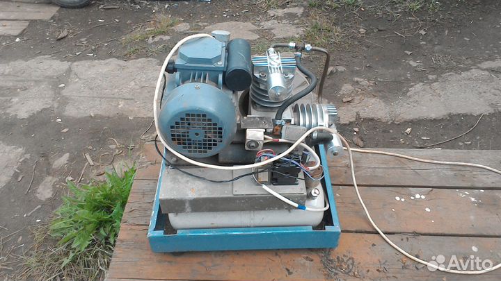 Стоматологический компрессор