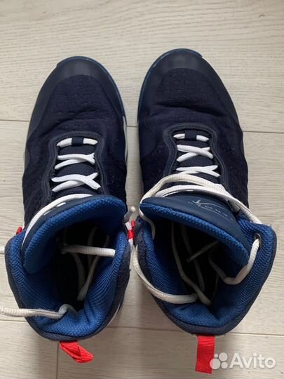 Кроссовки для баскетбола Tarmak