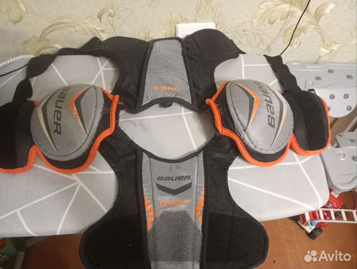 Нагрудник хоккейный детский