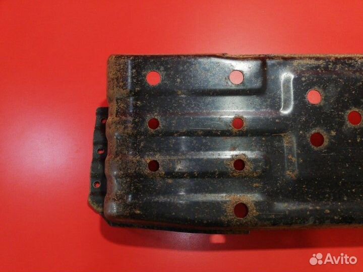 Защита топливного бака Toyota Hilux Surf VZN130G