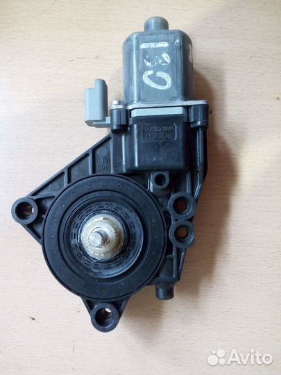 Моторчик стеклоподъемника задний hyundai i30