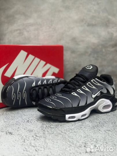 Кроссовки Nike AIR max TN plus