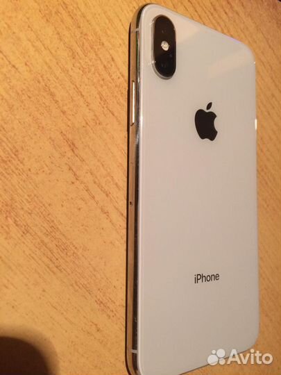 iPhone X, 64 ГБ