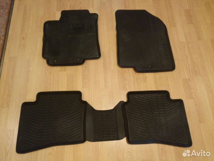 Автомобильный коврик hyundai solaris 4lf13aq000