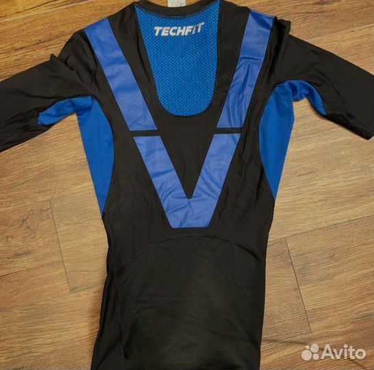 Adidas Techfit компрессионная футболка