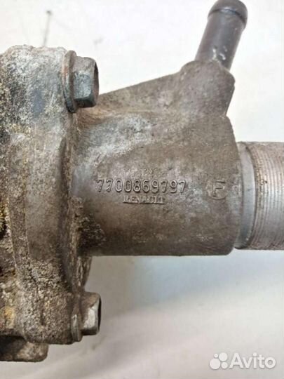 Корпус термостата Renault Duster 2013 7700600514