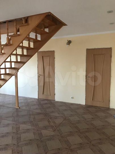 Комната 16 м² в 4-к., 2/3 эт.