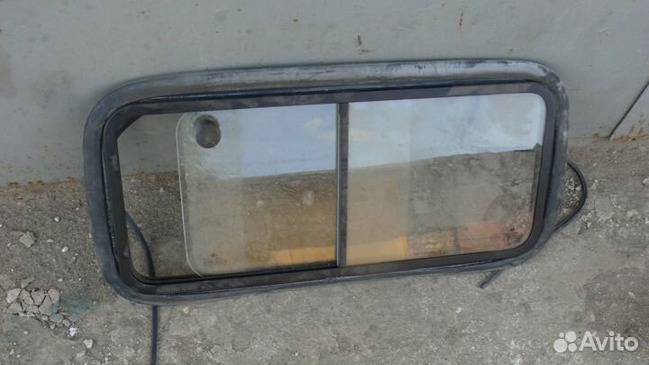 Форточка маленькая на Фольксваген